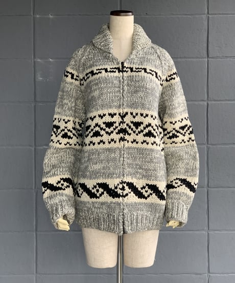 COWICHAN SWEATER GRAY