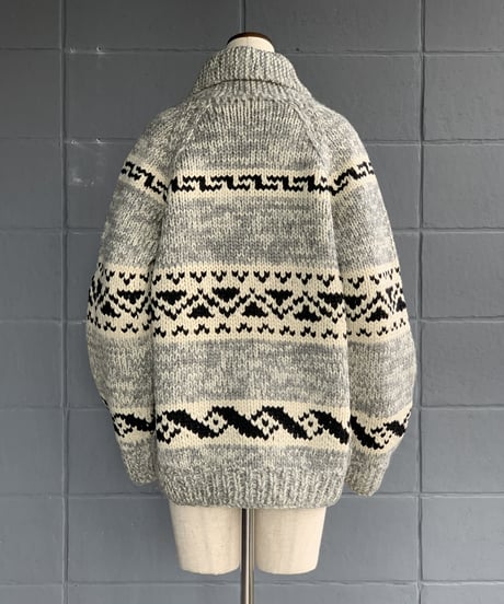 COWICHAN SWEATER GRAY