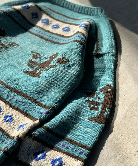 ECUADOR V NECK KNIT