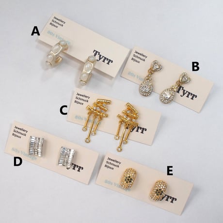 ラインストーンピアス | STORES