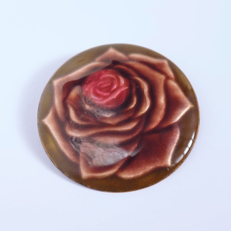 ヴィンテージブローチ 薔薇バラ 七宝焼き アンティークゴールド レトロ 繊細❷ 日本製 七宝焼 ローズ 薔薇 ブローチ 七宝焼き かめれおん
