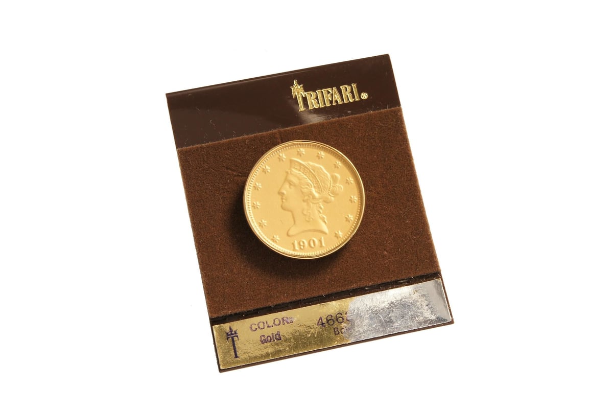 レア　TRIFARI ヴィンテージ　ターコイズ　カボション ブローチ 77989868_o1.jpg?20140721084843