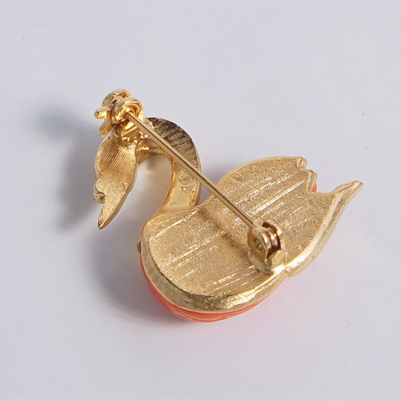 Christian Dior ブローチ　スワン　白鳥　ディオール　ヴィンテージ Christian Dior ブローチ スワン 白鳥 ディオール ヴィンテージ