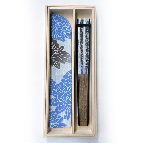 KAGUWA　浴衣地 扇子　＜菊牡丹・灰×樺茶＞