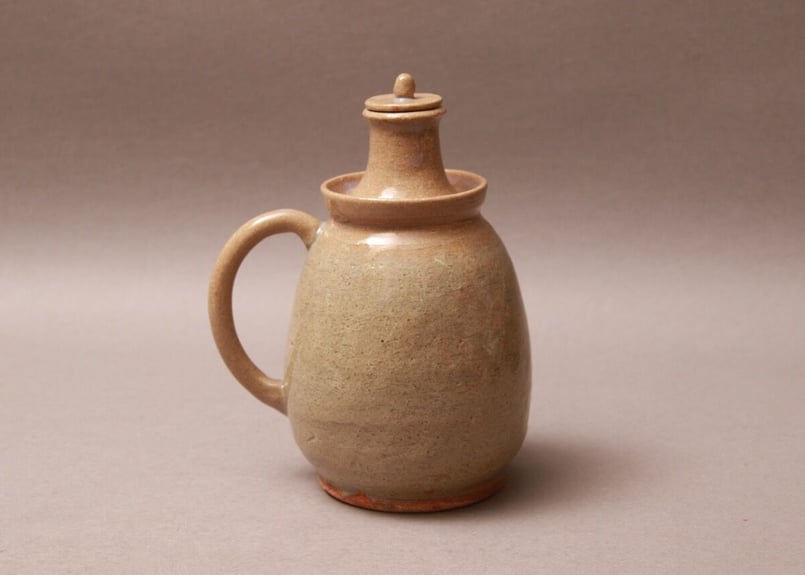 昭和ヴィンテージ　琉球焼　赤絵花紋酒瓶　徳利　泡瓶 昭和ヴィンテージ 琉球焼 赤絵花紋酒瓶 徳利 泡瓶