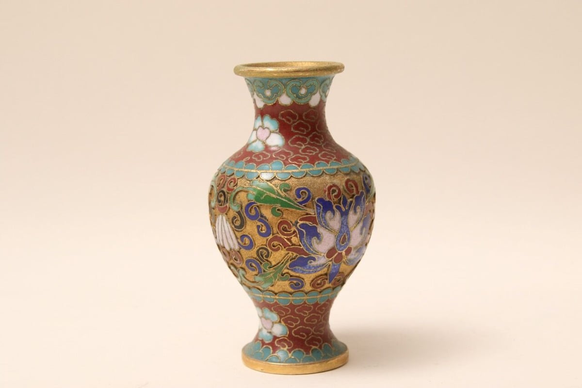 新しい 中国古玩 唐物 堆朱 七宝焼 花瓶花文 花瓶 壷 彫漆花入 中国