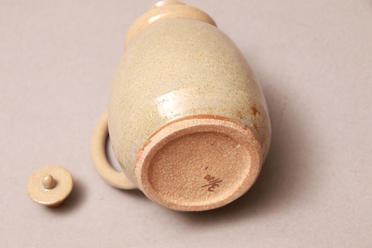 隆起象嵌扁壺　茜　為那都窯　加藤高山 隆起象嵌扁壺茜為那都窯加藤高山