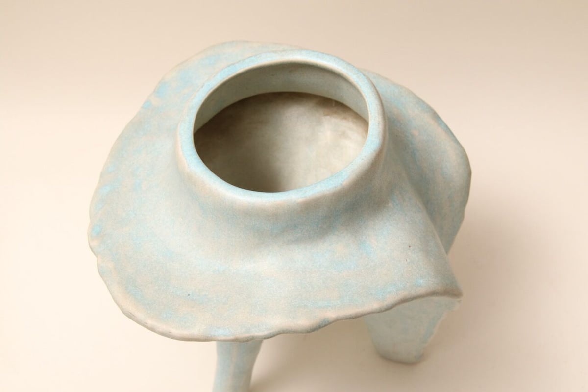 ヨーロッパアンティークの花瓶 昭和レトロ/ヨーロッパ/フランス/花瓶/ツボ/デザイン/レア