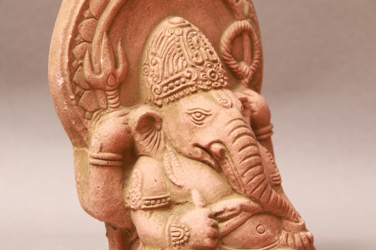 ネパール産 仏陀の護符と豆ガネーシャと豆仏の3個セット ネパール産 仏陀の護符と豆ガネーシャと豆仏の3個セット