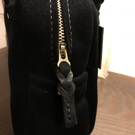 Shoulderbag (Black/suede/kudu)Lot#143