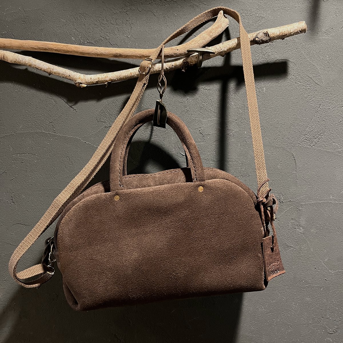 ラスト1点 kudu革スエードバッグ チョコレート色レザーバッグ Handbag