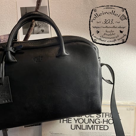 Shoulderbag (Black/Pueblo)Lot#132