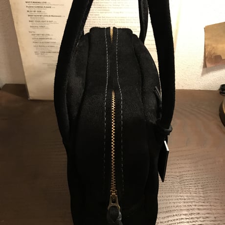 Shoulderbag (Black/suede/kudu)Lot#143