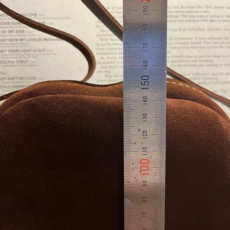 kudu革ポシェット kudu革スエードポシェット チョコレート色ポシェット