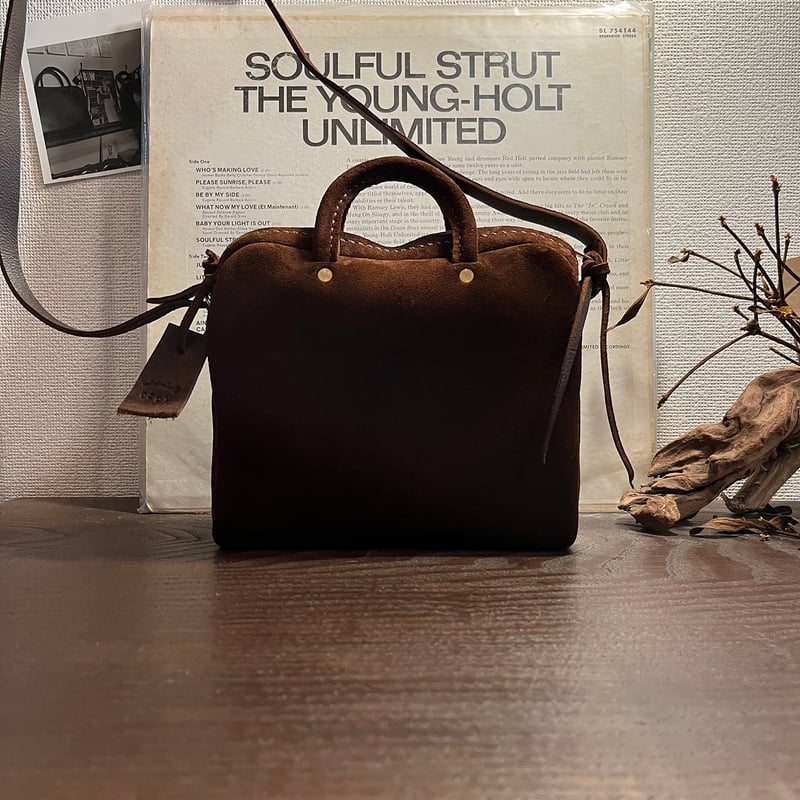 kudu革ポシェット kudu革スエードポシェット チョコレート色ポシェット