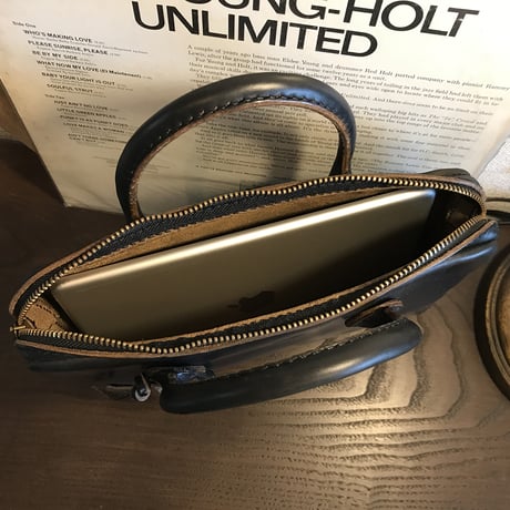 Handbag 303.(Black/Chromexcel)Lot#099
