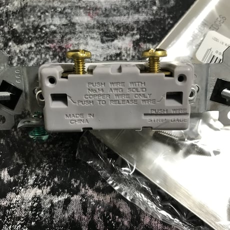 アメリカンスイッチ（新品）Legrand社