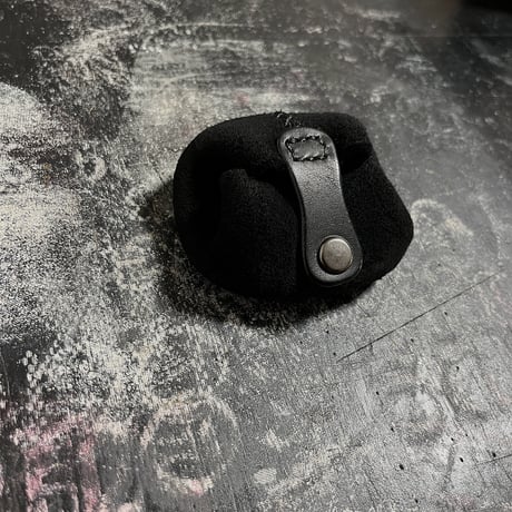 ムギュッとコインケース(black/suede/kudu)#06