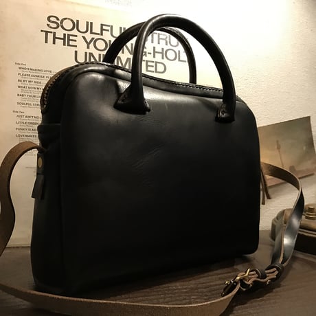 Shoulderbag 303. (Black/Chromexcel)Lot#114
