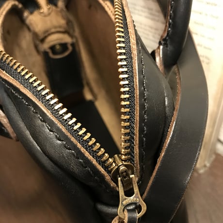Shoulderbag 303. (Black/Chromexcel)Lot#114