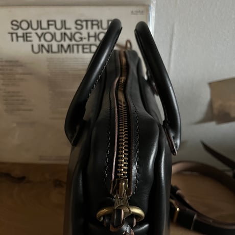 クロムエクセルレザーバッグ Shoulderbag / Handbag (Black/Chromexcel)Lot#322