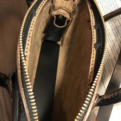 Shoulderbag 303. (Black/Chromexcel)Lot#114