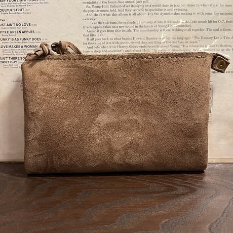 passbook case (stone/suede/kudu)Lot#193