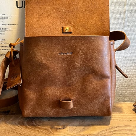 本革ショルダーバッグ　プエブロレザーバッグ　Shoulderbag medium(Cognac/Pueblo)Lot#252 オーダー制作