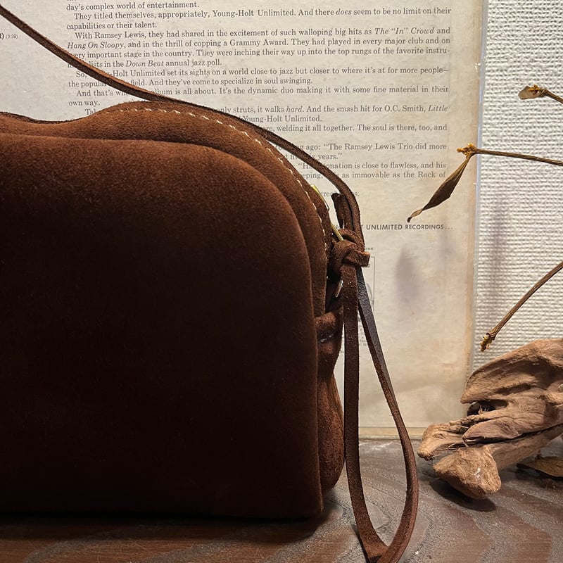 kudu革ポシェット kudu革スエードポシェット チョコレート色ポシェット