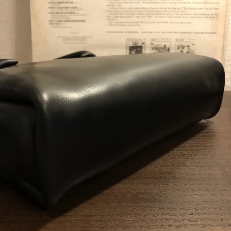 Shoulderbag 303. (Black/Chromexcel)Lot#114