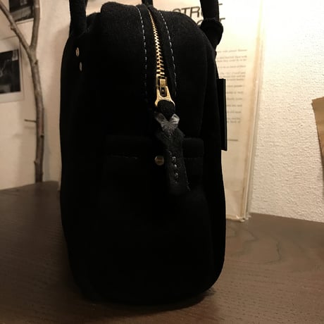 Shoulderbag (Black/suede/kudu)Lot#143