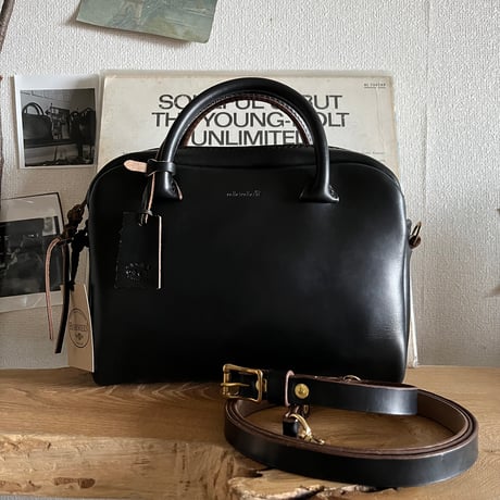 クロムエクセルレザーバッグ Shoulderbag / Handbag (Black/Chromexcel)Lot#323