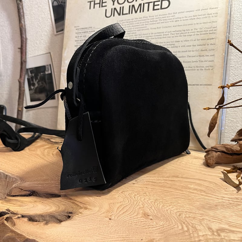 冬コーデポシェット 黒 ブラック スエード kudu革 一点物 #215 冬コーデポシェット 黒 ブラック スエード kudu革 一点物 #215 kudu革