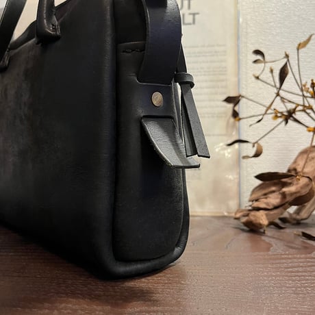 Shoulderbag (Black/Pueblo)Lot#132