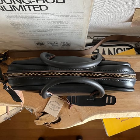 クロムエクセルレザーバッグ Shoulderbag (Black/Chromexcel)Lot#320