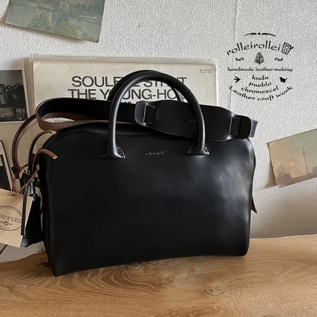 クロムエクセルレザーバッグ Shoulderbag (Black/Chromexcel)Lot#320