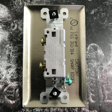 アメリカンスイッチ（中古品）Legrand社
