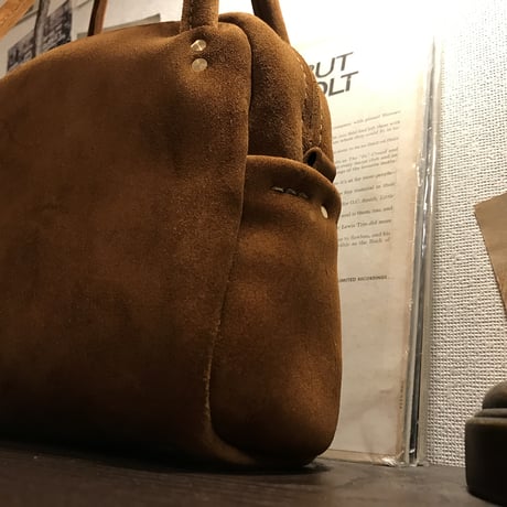 kudu革ショルダーバッグ　kudu革バッグ　kudu革スエードバッグ　素敵な色オータムスパイス　Lot#148