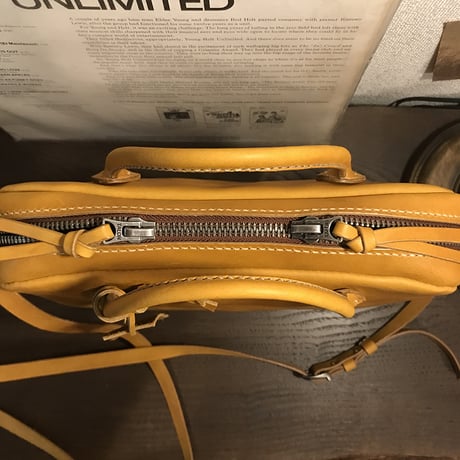 Shoulderbag 303.(山吹色/サッビア)Lot#102/iPhone SEレザーケース(山吹色/サッビア)Lot#103