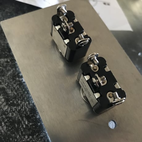 トグルスイッチ ２口（新品）