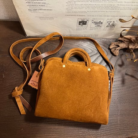 kudu革ポシェット　kudu革スエードポシェット　キャメル色ポシェット　kuduポシェット／ Lot#198