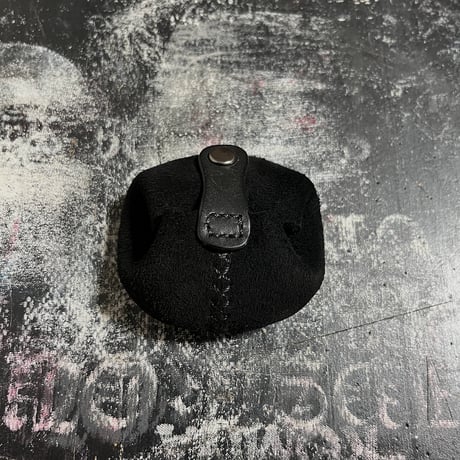ムギュッとコインケース(black/suede/kudu)#06