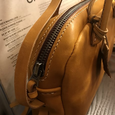 Shoulderbag 303.(山吹色/サッビア)Lot#102/iPhone SEレザーケース(山吹色/サッビア)Lot#103