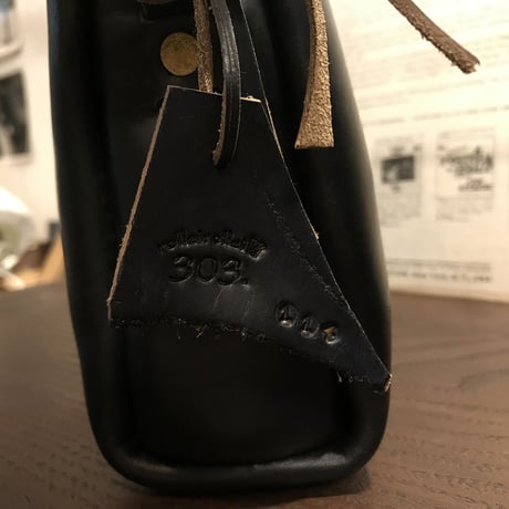 Shoulderbag 303. (Black/Chromexcel)Lot#114