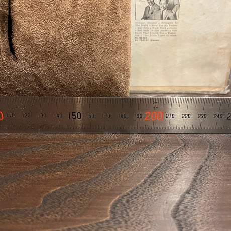 passbook case (stone/suede/kudu)Lot#193