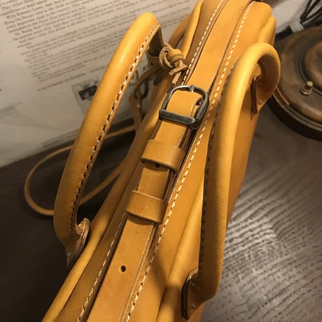 Shoulderbag 303.(山吹色/サッビア)Lot#102/iPhone SEレザーケース(山吹色/サッビア)Lot#103