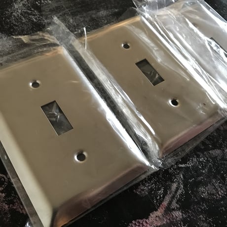 スイッチプレート ステンレス製（新品）Legrand社