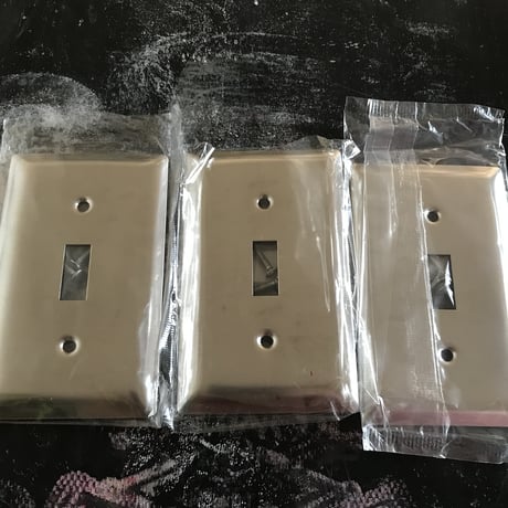 スイッチプレート ステンレス製（新品）Legrand社