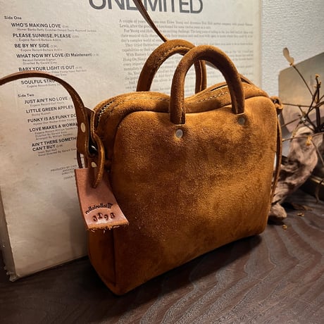 kudu革ポシェット　kudu革スエードポシェット　キャメル色ポシェット　kuduポシェット／ Lot#198
