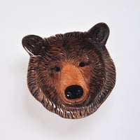 Plate black bear